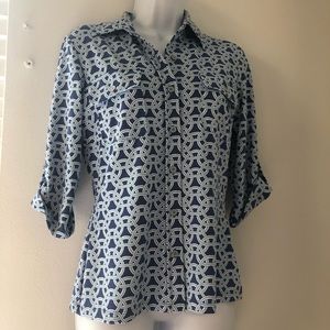 J McLaughlin blouse XS Beautifully blue and white